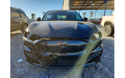 ford-mustang-mach-e - 4