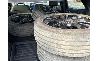 Ford Mustang Mach-E - автомобили, коли, обяви за нови и употребявани 11