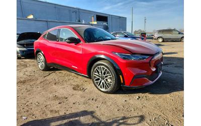 ford-mustang-mach-e - 1