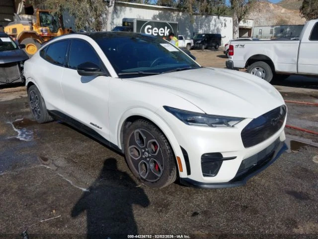 Ford Mustang Mach-E GT* ПОДГРЕВ* 360* СЛ.ЛЕНТИ* KEYLESS - автомобили, коли, обяви за нови и употребявани 0