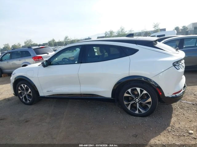 Ford Mustang Mach-E PREMIUM - автомобили, коли, обяви за нови и употребявани 5