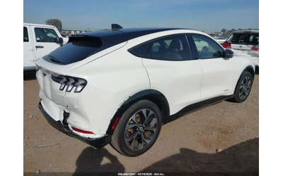 Ford Mustang Mach-E PREMIUM - автомобили, коли, обяви за нови и употребявани 6