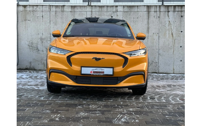 ford-mustang-mach-e - 1