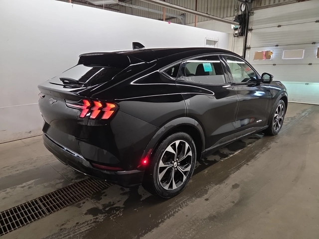 Ford Mustang Mach-E Premium AWD - автомобили, коли, обяви за нови и употребявани 2
