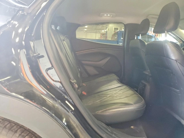 Ford Mustang Mach-E Select - автомобили, коли, обяви за нови и употребявани 10