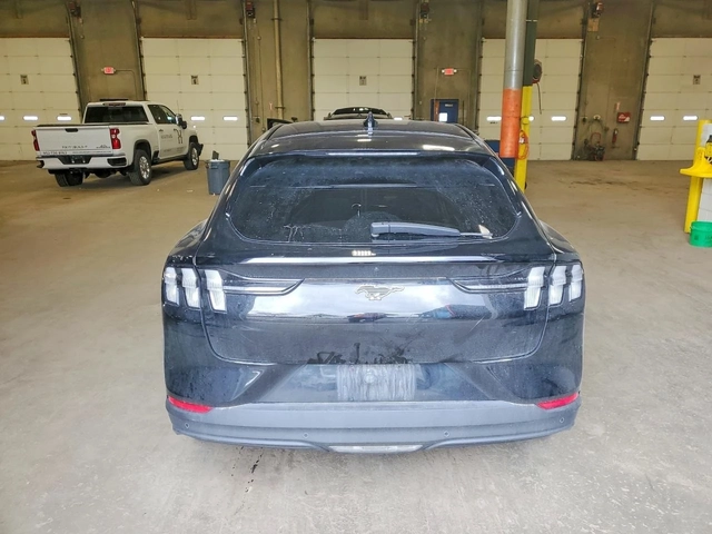 Ford Mustang Mach-E Select - автомобили, коли, обяви за нови и употребявани 5