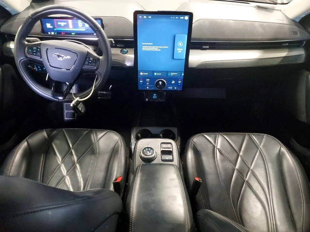 Ford Mustang Mach-E Select - автомобили, коли, обяви за нови и употребявани 7