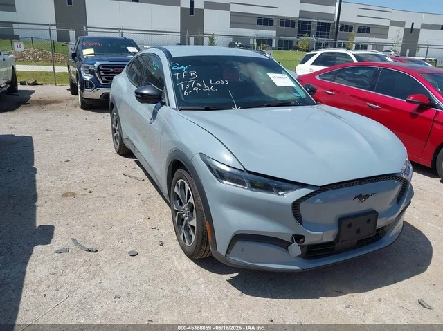 Ford Mustang Mach-E Select - автомобили, коли, обяви за нови и употребявани 0