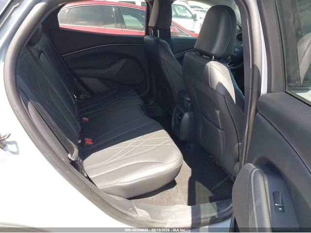 Ford Mustang Mach-E Select - автомобили, коли, обяви за нови и употребявани 7