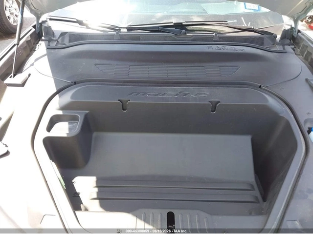 Ford Mustang Mach-E Select - автомобили, коли, обяви за нови и употребявани 8