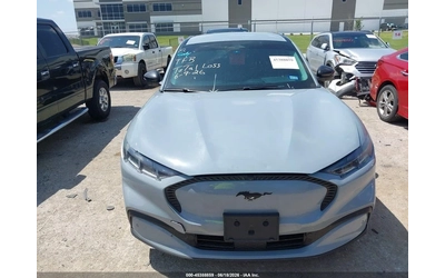 Ford Mustang Mach-E Select - автомобили, коли, обяви за нови и употребявани 9