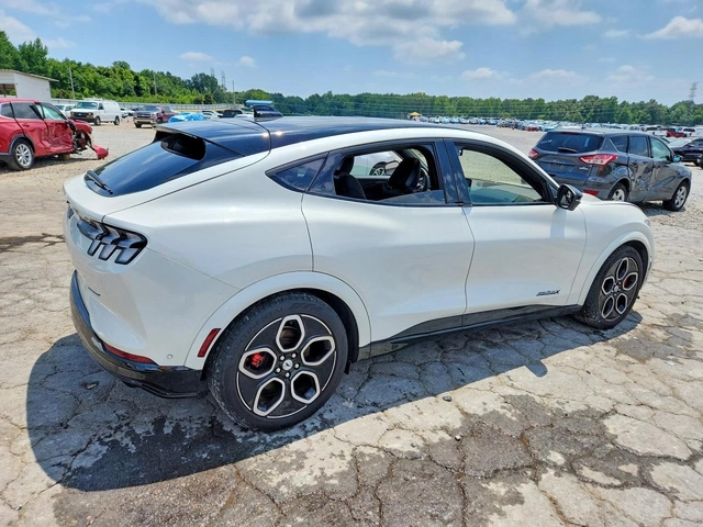 Ford Mustang Mach-E GT - автомобили, коли, обяви за нови и употребявани 2