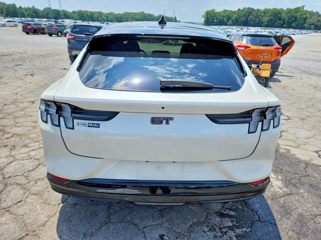 Ford Mustang Mach-E GT - автомобили, коли, обяви за нови и употребявани 5