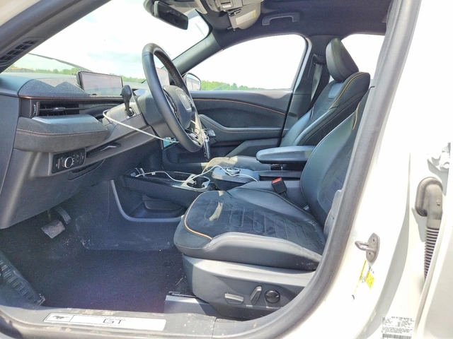 Ford Mustang Mach-E GT - автомобили, коли, обяви за нови и употребявани 6