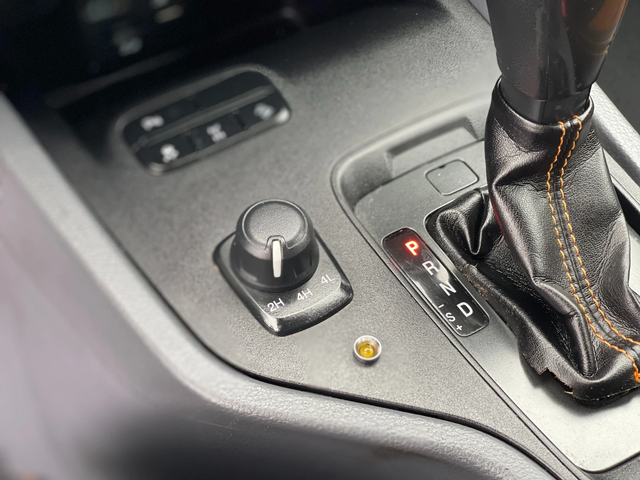 Ford Ranger 3.2TDCi Wildtrak 4x4 - автомобили, коли, обяви за нови и употребявани 15