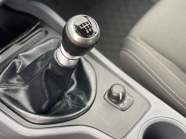 Ford Ranger 2.2TDCi XLT 4x4 - автомобили, коли, обяви за нови и употребявани 14