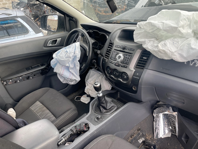 Ford Ranger 2.2TDCI 4x4 на части - автомобили, коли, обяви за нови и употребявани 7