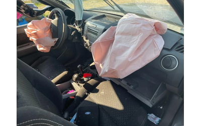 Ford Ranger 2.5TDCi 4x4 на части - автомобили, коли, обяви за нови и употребявани 10