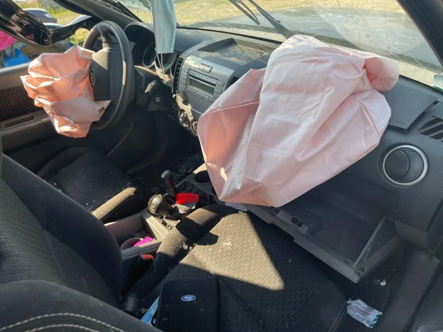 Ford Ranger 2.5TDCi 4x4 на части - автомобили, коли, обяви за нови и употребявани 10