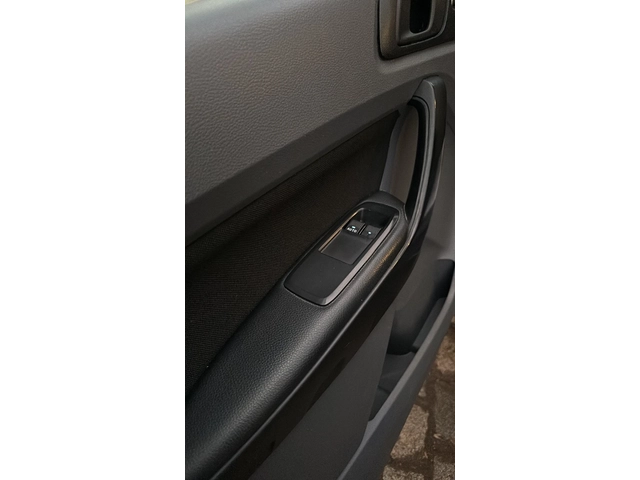 Ford Ranger 2.2TDCi - автомобили, коли, обяви за нови и употребявани 10