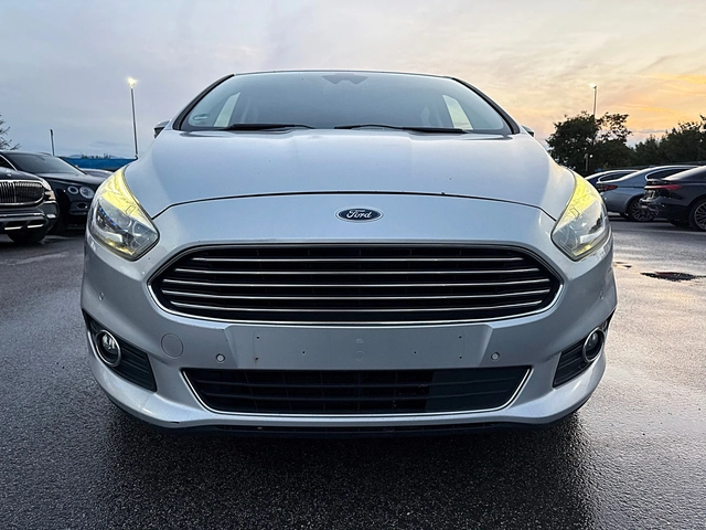 Ford S-Max Distronik-Led-Avtomatik-Germania - автомобили, коли, обяви за нови и употребявани 0