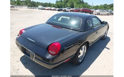 Ford Thunderbird V8 - автомобили, коли, обяви за нови и употребявани 8