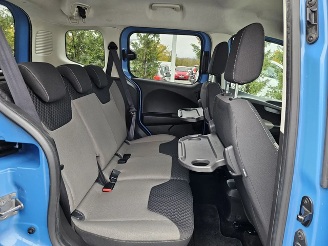 Ford Tourneo COURIER= 1.5TDCI-75кс= АВТОПИЛОТ - автомобили, коли, обяви за нови и употребявани 13