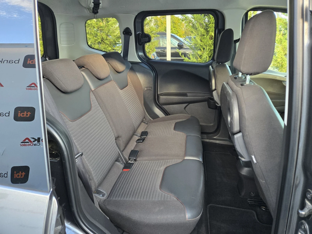 Ford Tourneo Courier= 143.000km - автомобили, коли, обяви за нови и употребявани 13