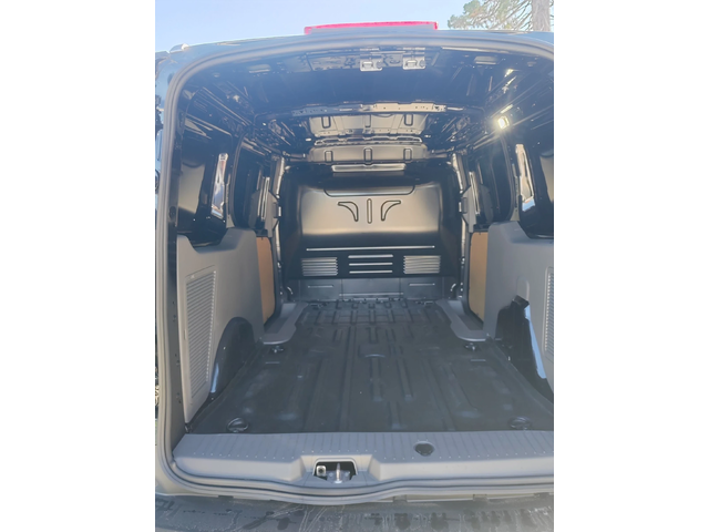 Ford Tourneo Connect 1.5, 120к.с.Tranzit Conect - автомобили, коли, обяви за нови и употребявани 6