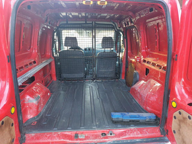 Ford Tourneo Connect 1.8TDCI - автомобили, коли, обяви за нови и употребявани 8