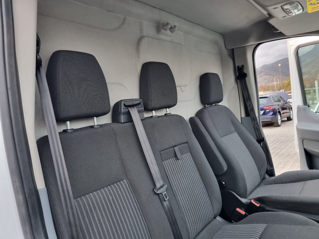 Ford Transit 2.0TDCi-131ps 2018г. ОБСЛУЖЕН= КАТО НОВ! - автомобили, коли, обяви за нови и употребявани 13