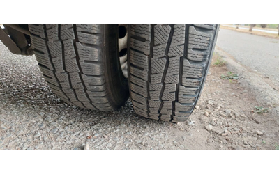 Ford Transit 2.2 TDCI  клима двойна гума - автомобили, коли, обяви за нови и употребявани 8