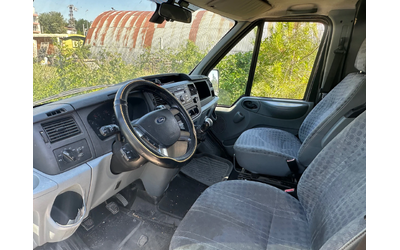 ford-transit - 4
