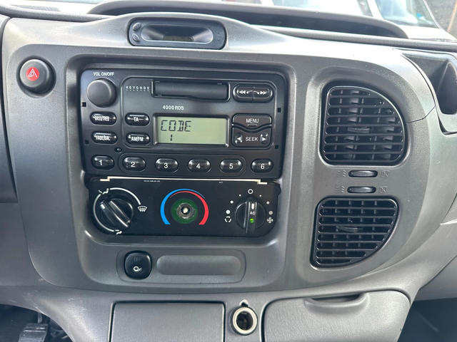 Ford Transit 2.4ITALIA - автомобили, коли, обяви за нови и употребявани 15