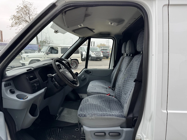 Ford Transit 2.2TDCI Климатик L1H1 - автомобили, коли, обяви за нови и употребявани 11