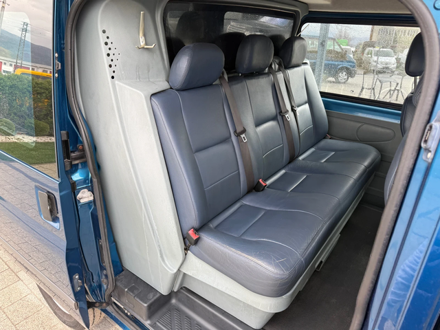 Ford Transit 2.4TDCI 140к.с. Товаропътнически 5-местен Клима - автомобили, коли, обяви за нови и употребявани 7
