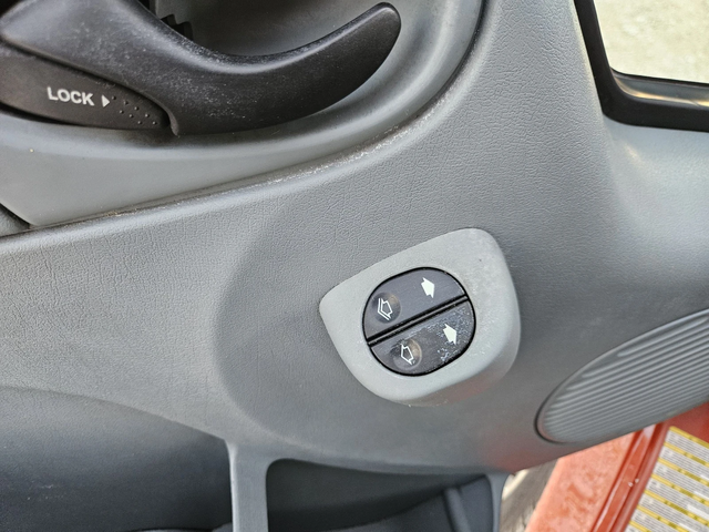 Ford Transit 2.2 TDCi, 9 местен, клима /ЛИЗИНГ - автомобили, коли, обяви за нови и употребявани 11