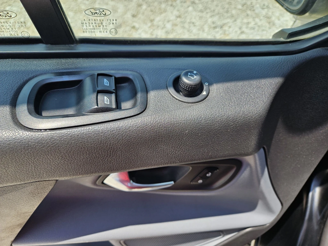 Ford Transit Custom 2 странични врати - автомобили, коли, обяви за нови и употребявани 12