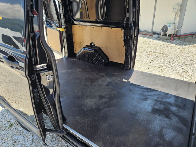 Ford Transit Custom 2 странични врати - автомобили, коли, обяви за нови и употребявани 13