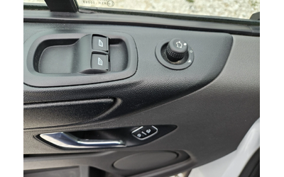 Ford Transit Custom - автомобили, коли, обяви за нови и употребявани 11