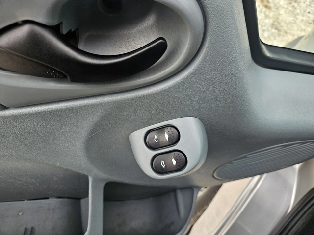 Ford Transit Бордови, 6 местен - автомобили, коли, обяви за нови и употребявани 11