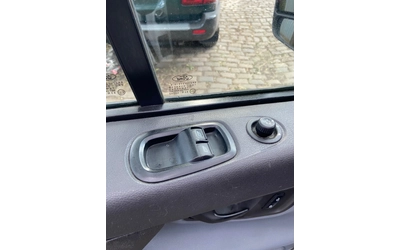 Ford Transit Custom 2.2TDCi - автомобили, коли, обяви за нови и употребявани 11