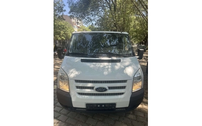 ford-transit - 4