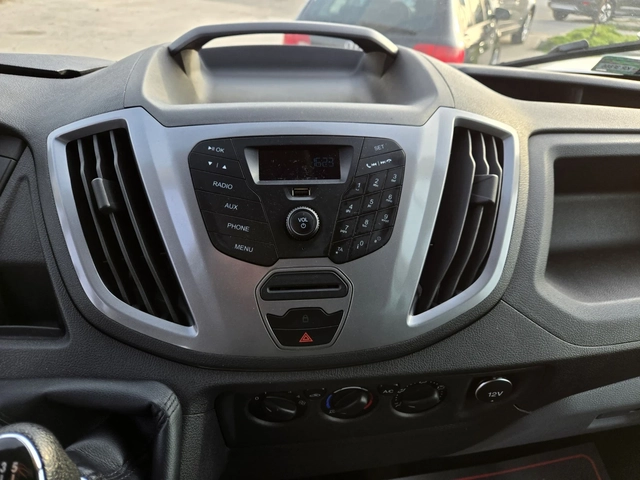 Ford Transit 2.2TDCI-155кс= 9МЕСТА+ ТОВАРНО ОТДЕЛЕНИЕ= КЛИМАТИК - автомобили, коли, обяви за нови и употребявани 12