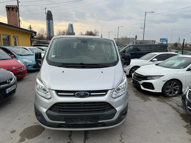 Ford Transit Connect 8+1 CUSTOM - автомобили, коли, обяви за нови и употребявани 1
