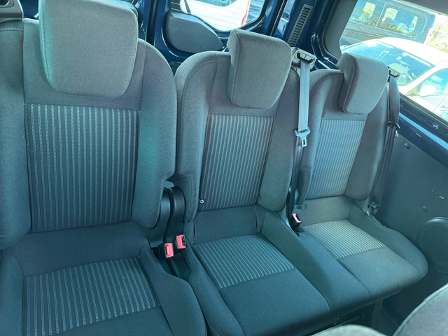 Ford Transit Connect 8+1 CUSTOM - автомобили, коли, обяви за нови и употребявани 15