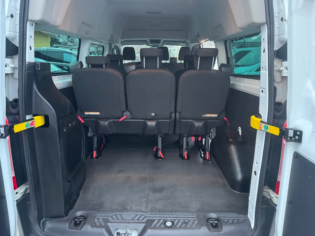 Ford Transit Connect Custom 8+1 - автомобили, коли, обяви за нови и употребявани 8