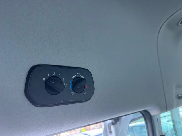 Ford Transit Connect Custom 8+1 - автомобили, коли, обяви за нови и употребявани 13