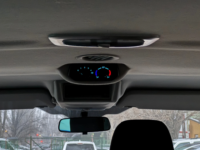 Ford Transit Connect Custom 8+1 - автомобили, коли, обяви за нови и употребявани 7