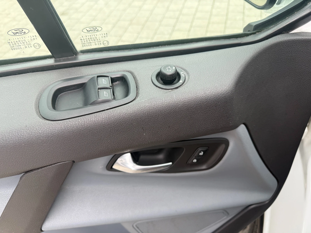 Ford Transit Custom 2.2TDCI Климатик L1H1 Euro 5 - автомобили, коли, обяви за нови и употребявани 15